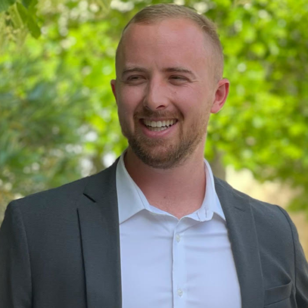 <a href="http://smack-lab.com/team/blaise-marine">Blaise Mariner</a><br />Postdoc<br />School of Life Sciences, ASU